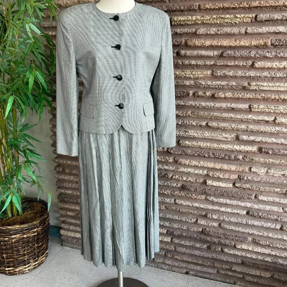 Christian Dior The Suit Vintage 80s Black Houndstooth Plaid Pleated Skirt Suit - Picture 7 of 8